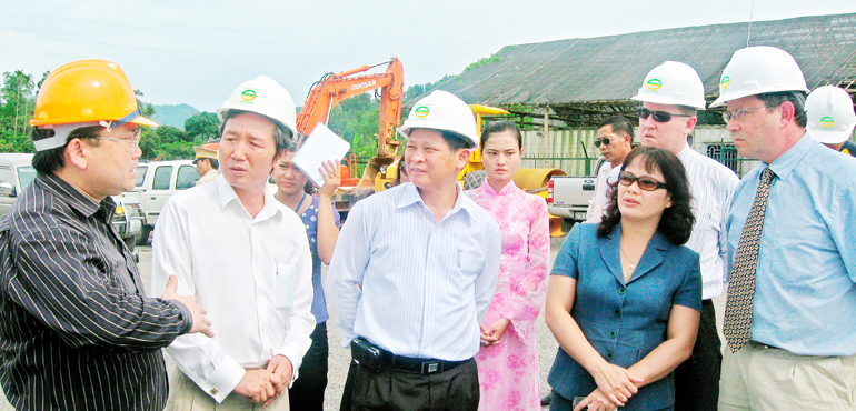 Phó Thủ tướng Hoàng Trung Hải và Chủ tịch UBND tỉnh Thái Nguyên tỉnh Thái Nguyên Phạm Xuân Đương đến thăm và làm việc tại Công ty.